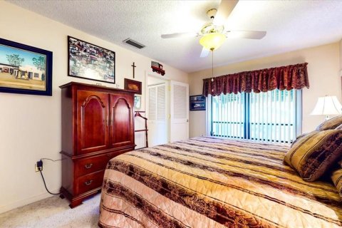 Casa en venta en Haines City, Florida, 4 dormitorios, 229.47 m2 № 1866745 - foto 30