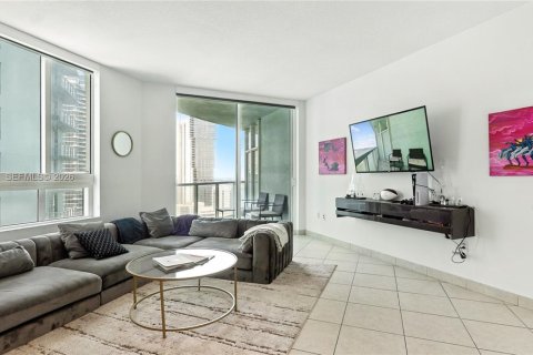 Condo in Miami, Florida, 1 bedroom  № 2036254 - photo 6
