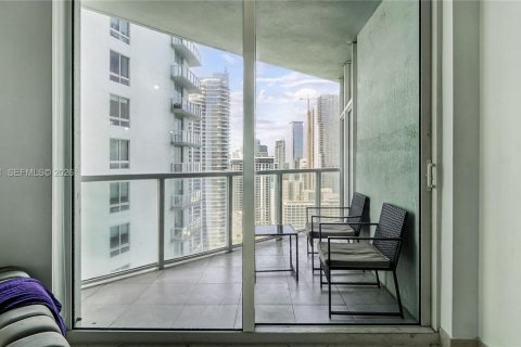 Condo in Miami, Florida, 1 bedroom  № 2036254 - photo 4
