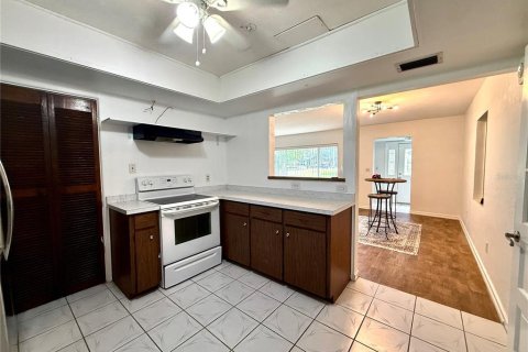 Casa en alquiler en Casselberry, Florida, 3 dormitorios, 135.36 m2 № 1893622 - foto 8