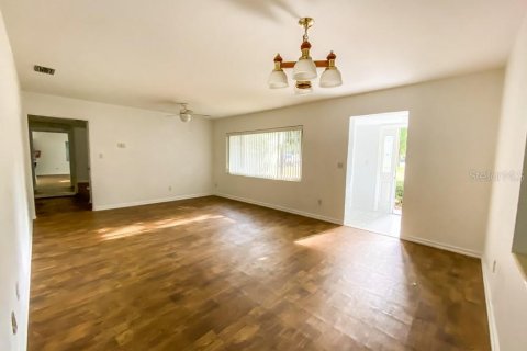 Casa en alquiler en Casselberry, Florida, 3 dormitorios, 135.36 m2 № 1893622 - foto 6