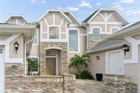 Villa ou maison à vendre à Orlando, Floride: 4 chambres, 311.5 m2 № 2419027 - photo 2