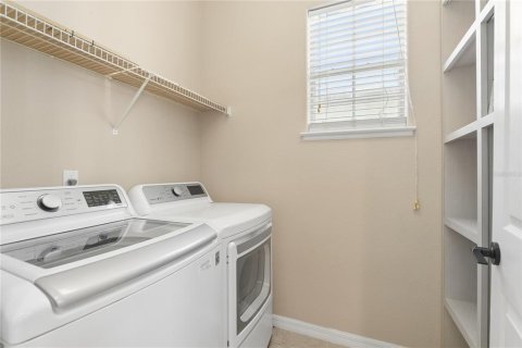 Villa ou maison à vendre à Orlando, Floride: 4 chambres, 311.5 m2 № 2419027 - photo 11