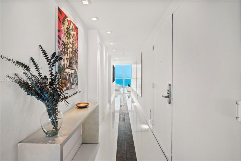 Condominio en venta en Miami Beach, Florida, 3 dormitorios, 273.13 m2 № 2024548 - foto 7