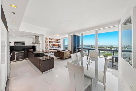 Condominio en venta en Miami Beach, Florida, 3 dormitorios, 273.13 m2 № 2024548 - foto 26