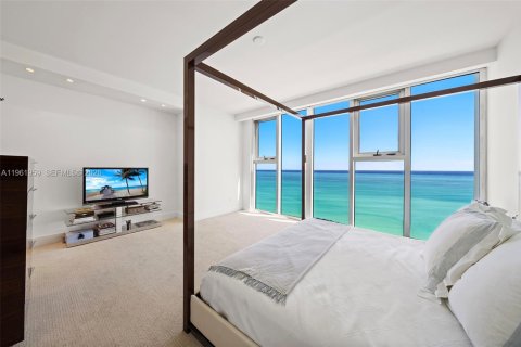 Condominio en venta en Miami Beach, Florida, 3 dormitorios, 273.13 m2 № 2024548 - foto 14
