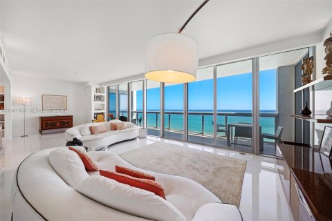 Condominio en venta en Miami Beach, Florida, 3 dormitorios, 273.13 m2 № 2024548 - foto 11