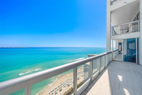 Condominio en venta en Miami Beach, Florida, 3 dormitorios, 273.13 m2 № 2024548 - foto 19
