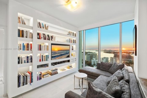 Condominio en venta en Miami Beach, Florida, 3 dormitorios, 273.13 m2 № 2024548 - foto 28