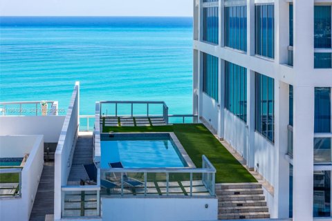 Condominio en venta en Miami Beach, Florida, 3 dormitorios, 273.13 m2 № 2024548 - foto 21