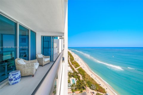 Condominio en venta en Miami Beach, Florida, 3 dormitorios, 273.13 m2 № 2024548 - foto 18