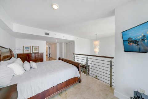 Condominio en alquiler en Miami, Florida, 2 dormitorios, 140.28 m2 № 1859135 - foto 21
