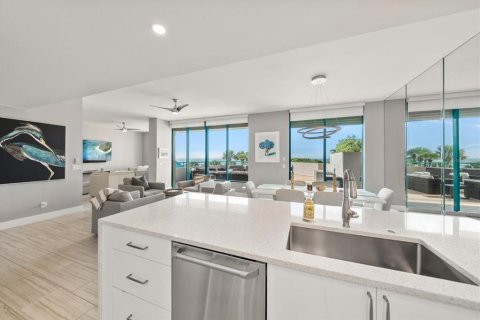 Copropriété à louer à Clearwater, Floride: 3 chambres, 238.76 m2 № 2213132 - photo 8
