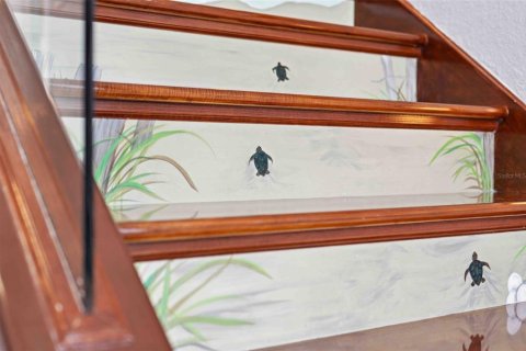 House in Redington Shores, Florida 4 bedrooms, 326.46 sq.m. № 1658573 - photo 24