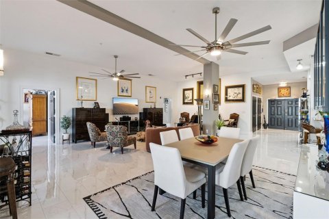 Condo in Sanford, Florida, 4 bedrooms  № 2370852 - photo 8