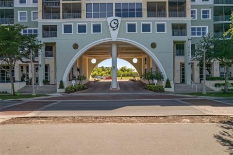 Condo in Sanford, Florida, 4 bedrooms  № 2370852 - photo 4