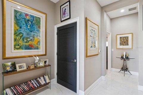 Condo in Sanford, Florida, 4 bedrooms  № 2370852 - photo 24