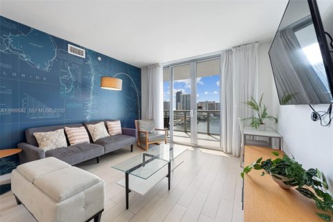 Copropriété à vendre à Hallandale Beach, Floride: 2 chambres, 95.69 m2 № 2256369 - photo 19