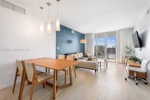 Copropriété à vendre à Hallandale Beach, Floride: 2 chambres, 95.69 m2 № 2256369 - photo 25