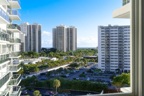 Copropriété à vendre à Fort Lauderdale, Floride: 1 chambre, 74.32 m2 № 2077541 - photo 4