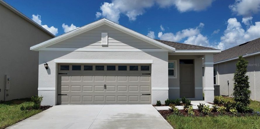 House in Davenport, Florida 4 bedrooms, 154.68 sq.m. № 2429154