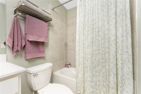 Copropriété à vendre à Punta Gorda, Floride: 2 chambres, 128.21 m2 № 2195853 - photo 26