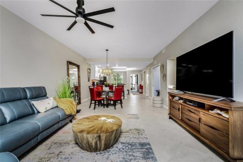 Copropriété à vendre à Punta Gorda, Floride: 2 chambres, 128.21 m2 № 2195853 - photo 7