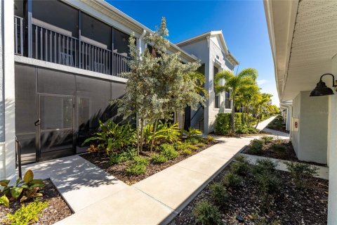 Copropriété à vendre à Punta Gorda, Floride: 2 chambres, 128.21 m2 № 2195853 - photo 2