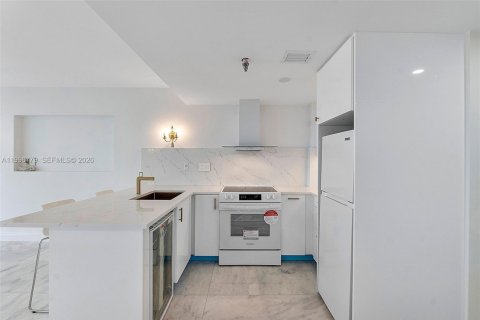 Condominio en venta en Miami, Florida, 34.37 m2 № 2063273 - foto 7