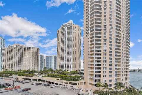 Condominio en venta en Miami, Florida, 34.37 m2 № 2063273 - foto 14