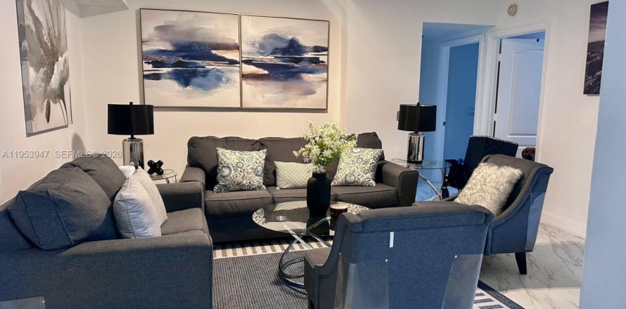 Condominio en Miami, Florida, 3 dormitorios  № 2011986