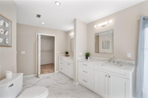 Casa en venta en Tampa, Florida, 4 dormitorios, 207.73 m2 № 2385844 - foto 21