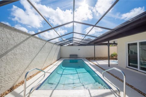 Casa en venta en Tampa, Florida, 4 dormitorios, 207.73 m2 № 2385844 - foto 30