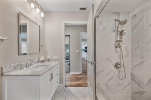 Casa en venta en Tampa, Florida, 4 dormitorios, 207.73 m2 № 2385844 - foto 27