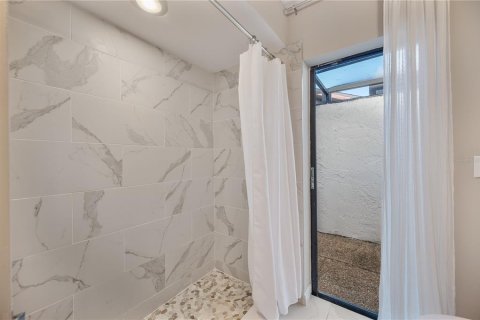 Casa en venta en Tampa, Florida, 4 dormitorios, 207.73 m2 № 2385844 - foto 25