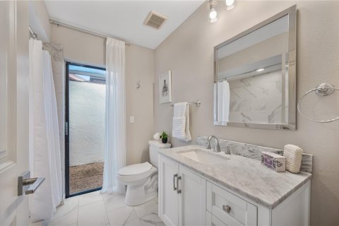 Casa en venta en Tampa, Florida, 4 dormitorios, 207.73 m2 № 2385844 - foto 26