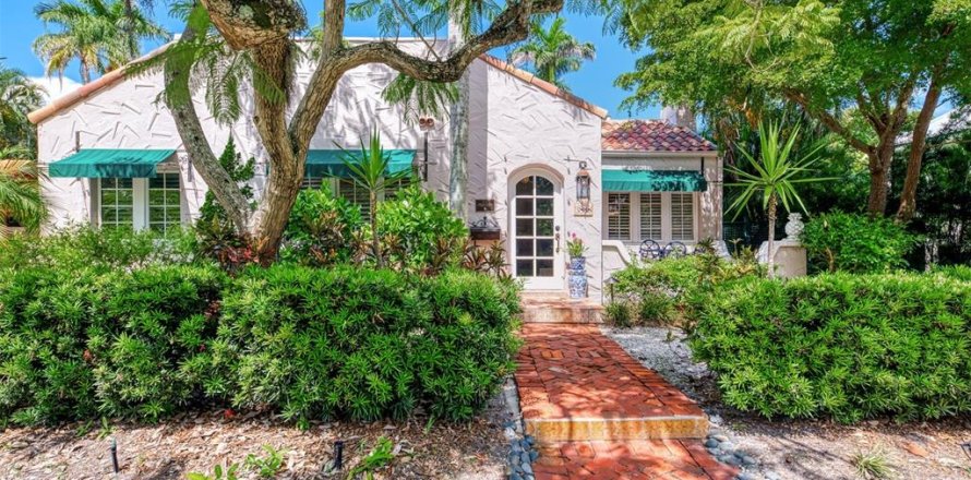 Villa ou maison à Sarasota, Floride 4 chambres, 281.77 m2 № 1888437