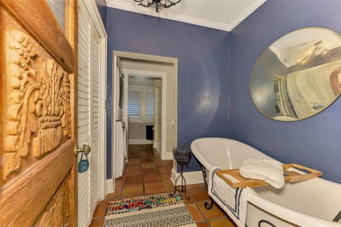 Villa ou maison à vendre à Sarasota, Floride: 4 chambres, 281.77 m2 № 1888437 - photo 24