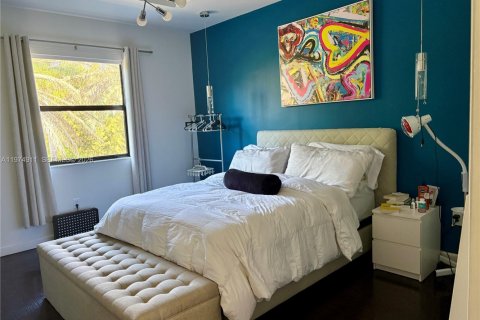 Townhouse in Doral, Florida 3 bedrooms, 165.09 sq.m. № 2036158 - photo 13