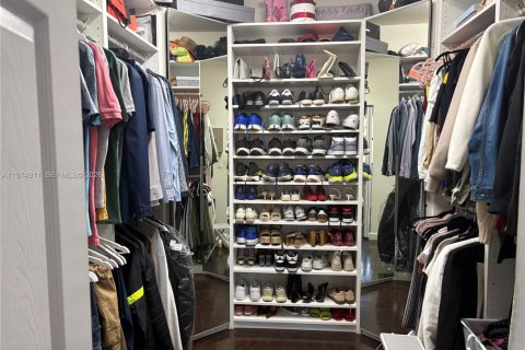 Townhouse in Doral, Florida 3 bedrooms, 165.09 sq.m. № 2036158 - photo 14