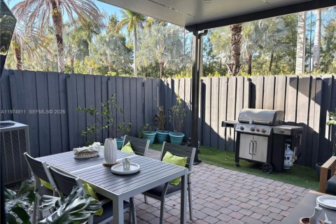 Townhouse in Doral, Florida 3 bedrooms, 165.09 sq.m. № 2036158 - photo 11