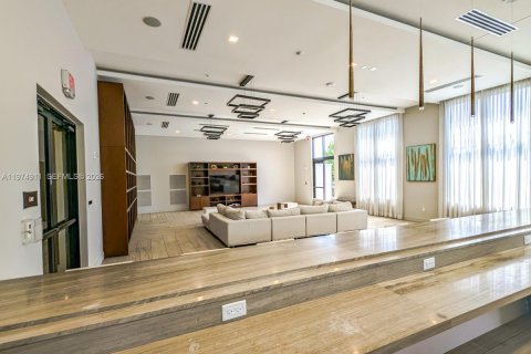 Townhouse in Doral, Florida 3 bedrooms, 165.09 sq.m. № 2036158 - photo 29