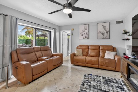 Adosado en venta en Boca Raton, Florida, 3 dormitorios № 2044127 - foto 3