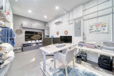 Villa ou maison à vendre à Hialeah, Floride: 3 chambres, 164.62 m2 № 2084318 - photo 21