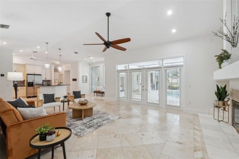 Casa en venta en Tarpon Springs, Florida, 4 dormitorios, 308.99 m2 № 1762315 - foto 14
