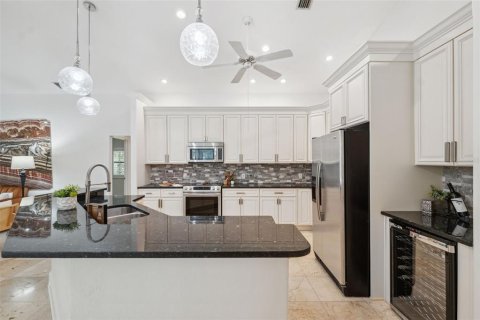 Casa en venta en Tarpon Springs, Florida, 4 dormitorios, 308.99 m2 № 1762315 - foto 10