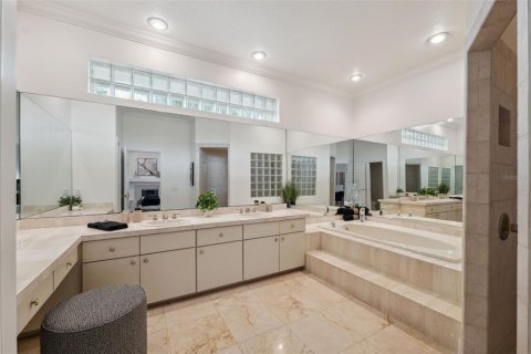 Casa en venta en Tarpon Springs, Florida, 4 dormitorios, 308.99 m2 № 1762315 - foto 17
