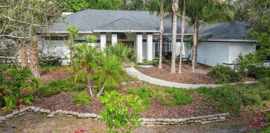 Casa en Tarpon Springs, Florida 4 dormitorios, 308.99 m2 № 1762315