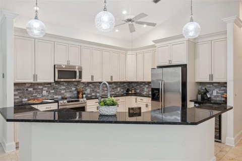 Casa en venta en Tarpon Springs, Florida, 4 dormitorios, 308.99 m2 № 1762315 - foto 11