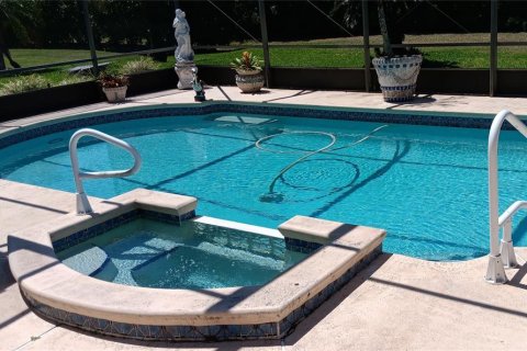 House in Port Orange, Florida 3 bedrooms, 173.26 sq.m. № 1625634 - photo 3